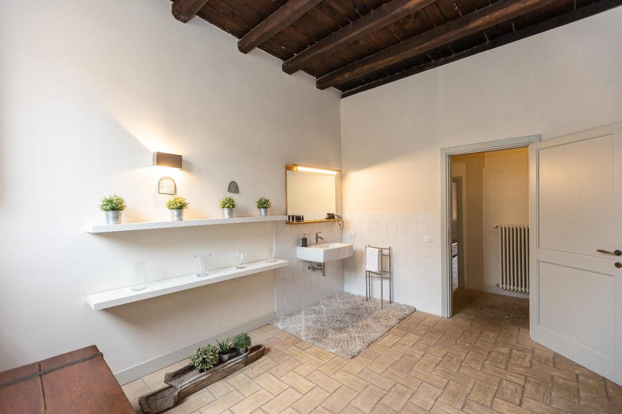 Rome Historical Apartment - Arco Dei Banchi المظهر الخارجي الصورة