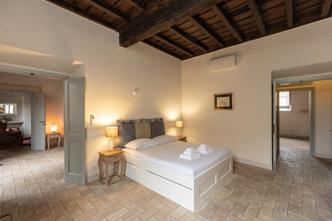 Rome Historical Apartment - Arco Dei Banchi المظهر الخارجي الصورة