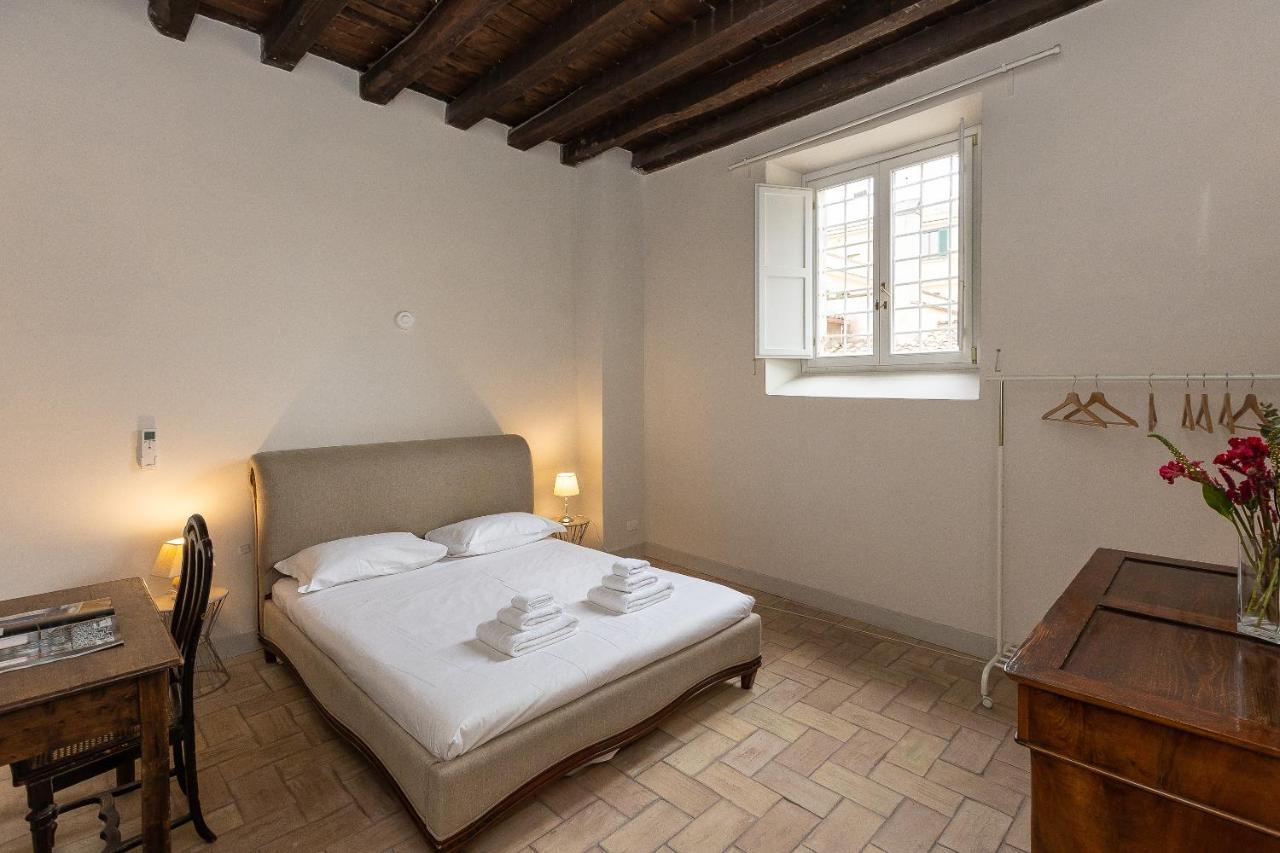 Rome Historical Apartment - Arco Dei Banchi المظهر الخارجي الصورة
